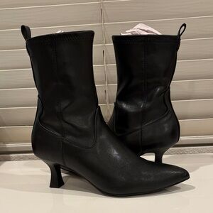 Jones New York Black Heeled boots